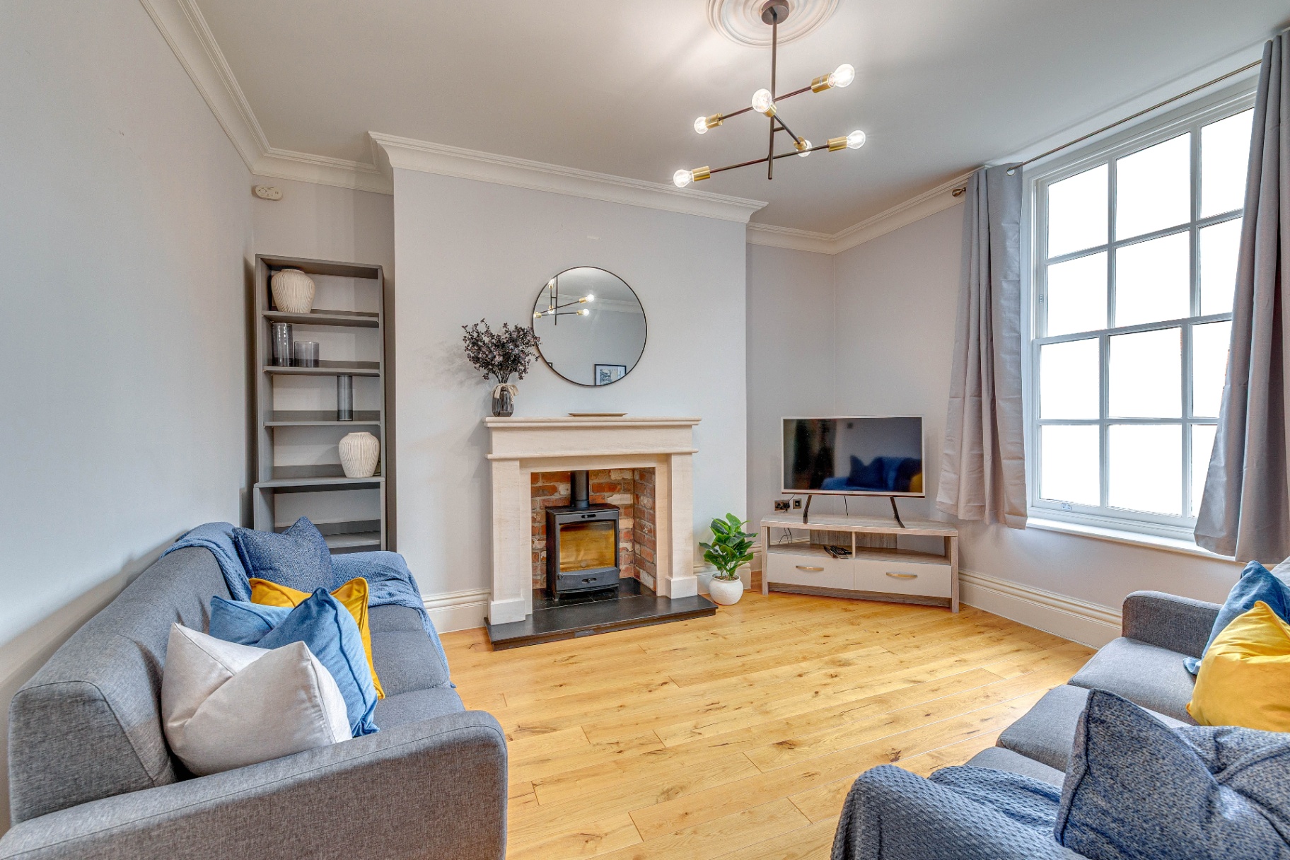 Elegant 5-Bed Georgian Town House photo 1